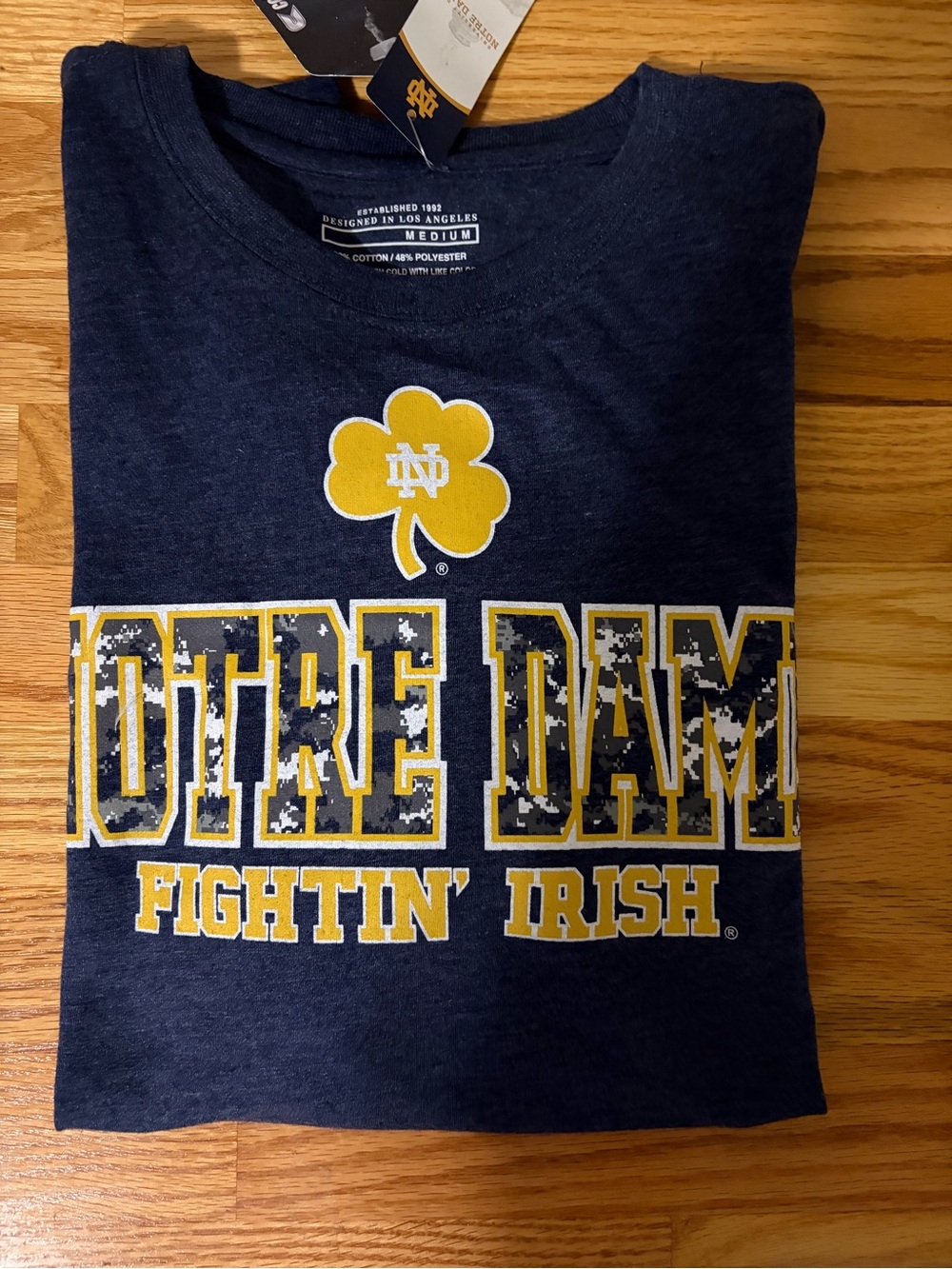Colosseum Navy T‑Shirt with Yellow Clover Graphic - Picture 7 of 7
